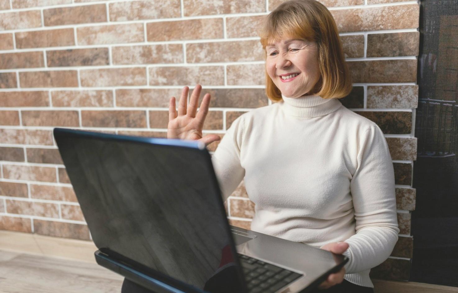 Detailed variance analysis report with highlighted deviations